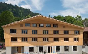 Jugendherberge Gstaad Saanenland